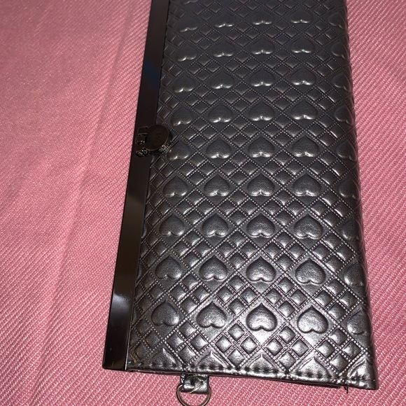 2 for $11 Brand New Wallets - Picture 4 of 12